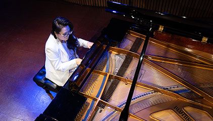 Eun Seong Hong, profesora de la UC. Foto: Música UC.