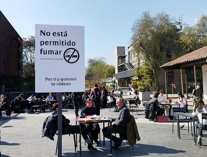 Letrero que indica que no se puede fumar