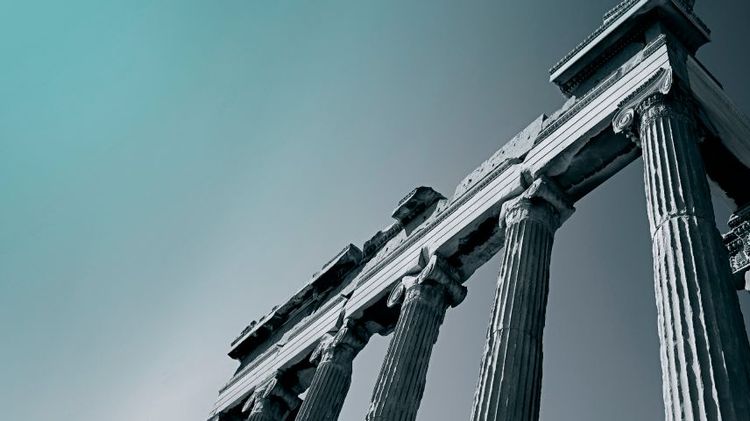 Estructura antigua de pilares