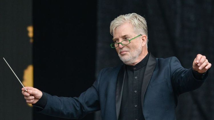 Mika Eichenholz, director sueco.