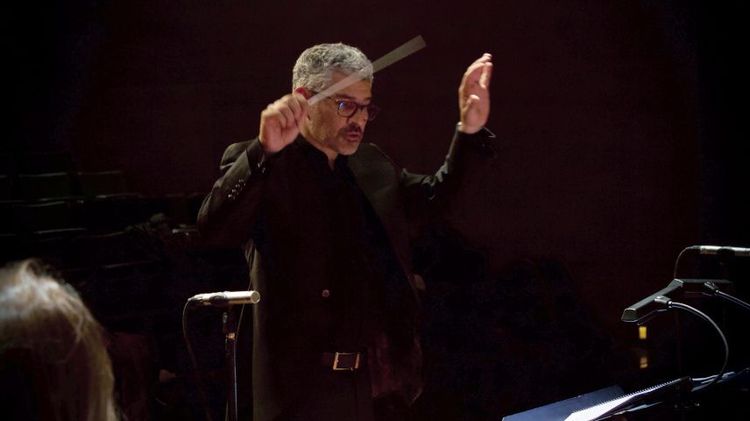 Rodolfo Fischer dirigió la premiada versión UC 2019 de Pierrot Lunaire. Foto: Música UC.